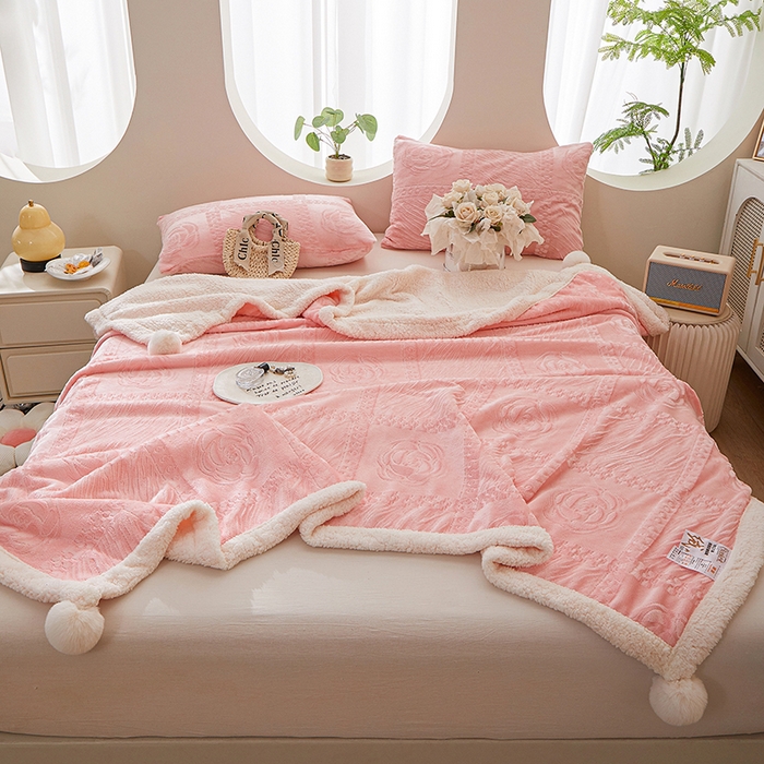 91家纺网 家纺一手货源 找家纺 （总）楼兰公主2025新款雪兔绒小香风提花雕花毯