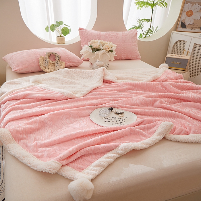 91家纺网 家纺一手货源 找家纺 （总）楼兰公主2025新款雪兔绒小香风提花雕花毯