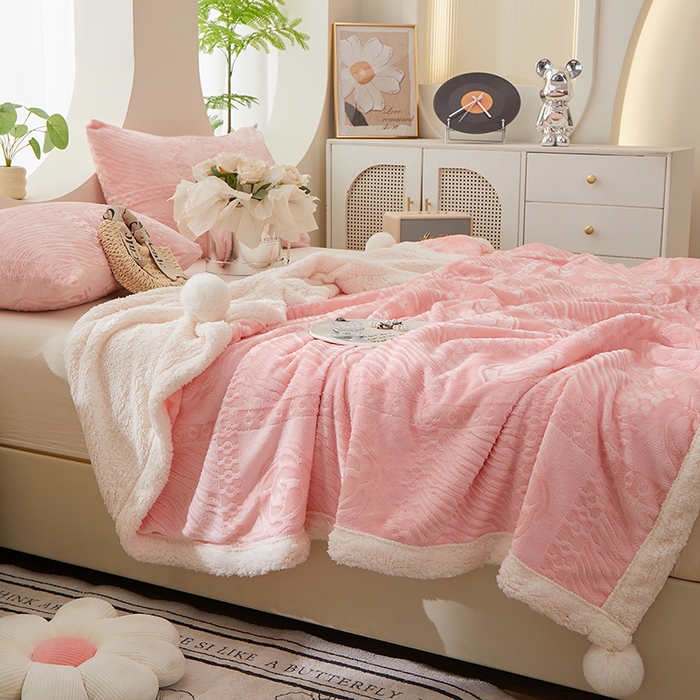 91家纺网 家纺一手货源 找家纺 （总）楼兰公主2025新款雪兔绒小香风提花雕花毯