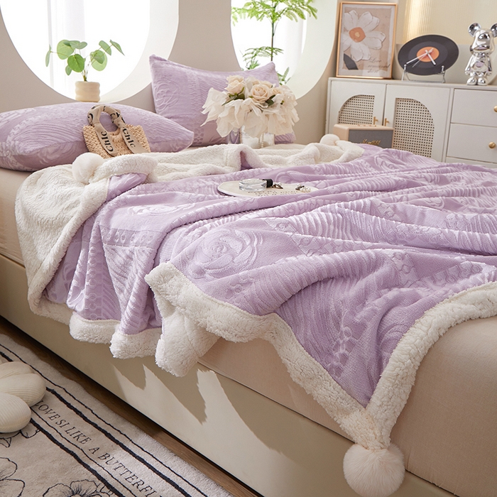 91家纺网 家纺一手货源 找家纺 楼兰公主2025新款雪兔绒小香风提花雕花毯 山茶花奶白拼香紫