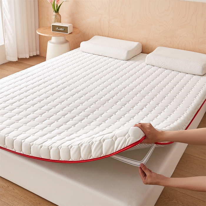 91家纺网 家纺一手货源 找家纺 芊梵床垫 2025新款牛奶丝棉花硬质棉床垫-成人款 格子白