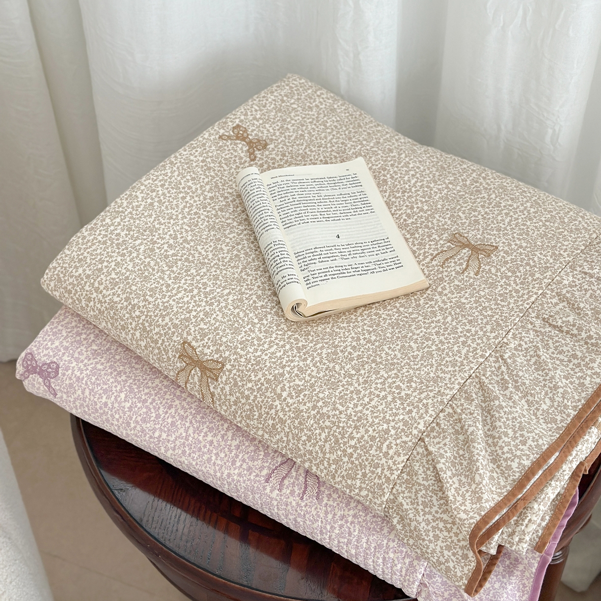 91家纺网 家纺一手货源 找家纺 琳可家居2025新款全棉印花花边床盖可搭配同款被套 组合图仅供参考