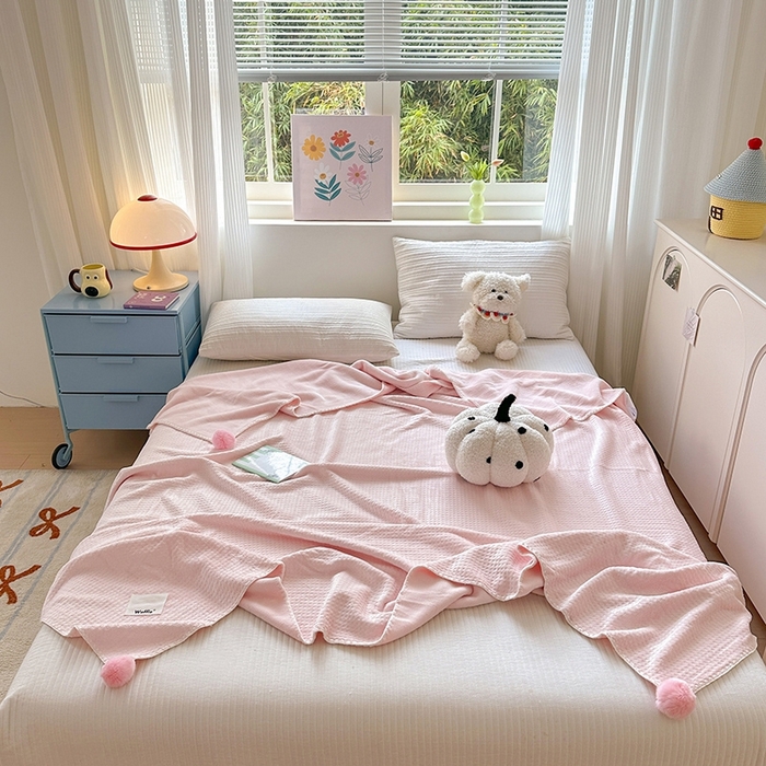 91家纺网 家纺一手货源 找家纺 艾佳 2025新款华夫格升级版毛球款四季毯盖毯毛毯毯子 裸球粉