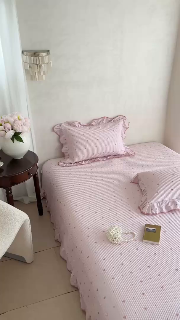 91家纺网 家纺一手货源 找家纺 琳可家居2025新款全棉印花花边床盖可搭配同款被套 爱心-仙女粉