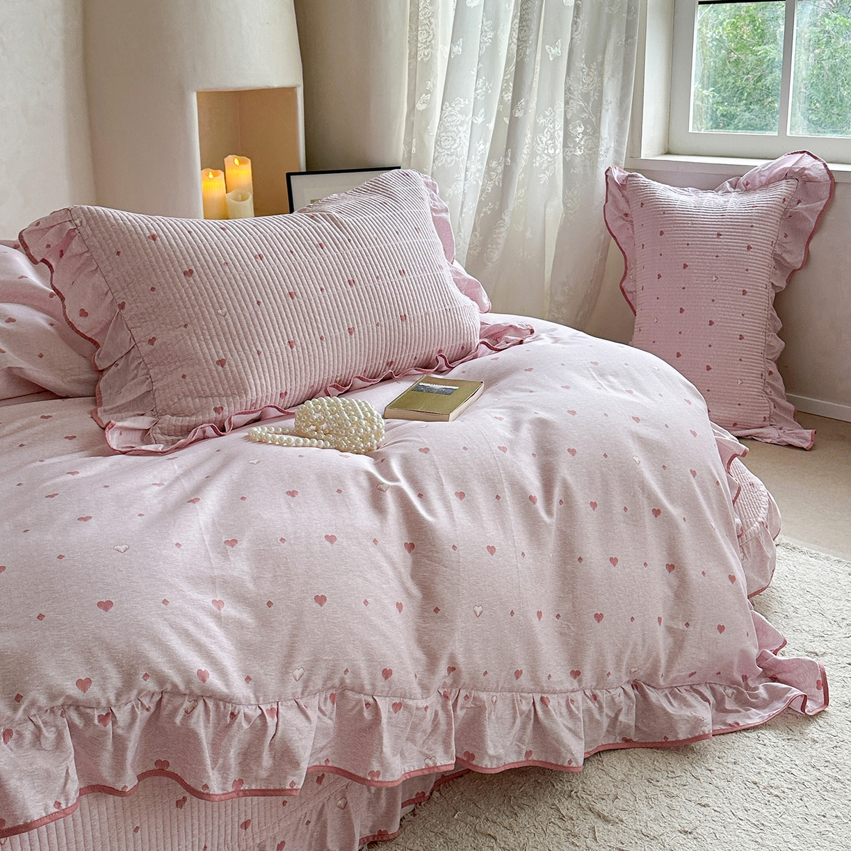 91家纺网 家纺一手货源 找家纺 琳可家居2025新款全棉印花花边床盖可搭配同款被套 爱心-仙女粉