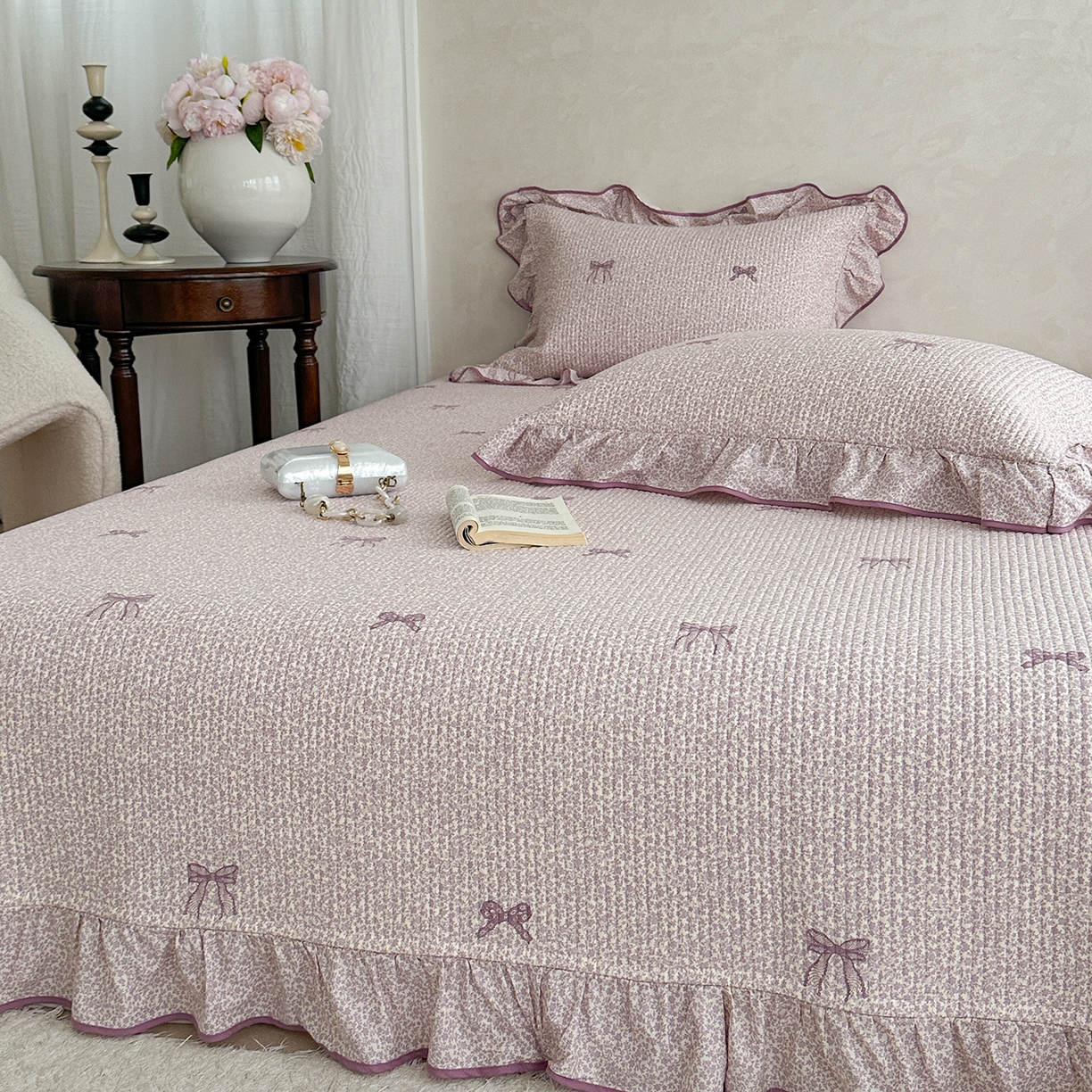 91家纺网 家纺一手货源 找家纺 琳可家居2025新款全棉印花花边床盖可搭配同款被套 蝴蝶结-梦幻紫