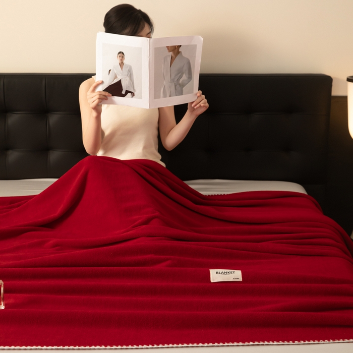 91家纺网 家纺一手货源 找家纺 艾佳 2025新款绵羊绒毛毯毯子 安格拉红