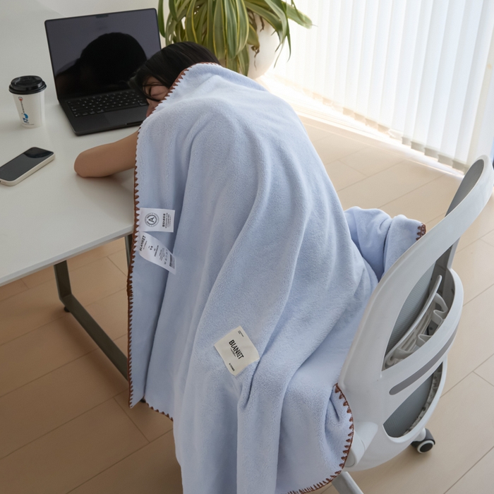 91家纺网 家纺一手货源 找家纺 艾佳 2025新款绵羊绒毛毯毯子 冰川蓝