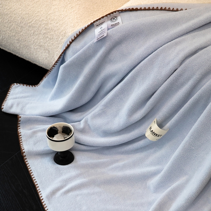 91家纺网 家纺一手货源 找家纺 艾佳 2025新款绵羊绒毛毯毯子 冰川蓝