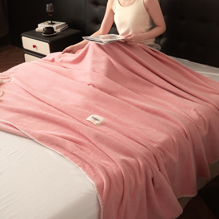 91家纺网 家纺一手货源 找家纺 艾佳 2025新款绵羊绒毛毯毯子 仙女粉