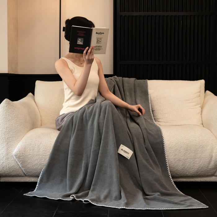 91家纺网 家纺一手货源 找家纺 艾佳 2025新款绵羊绒毛毯毯子 银河灰