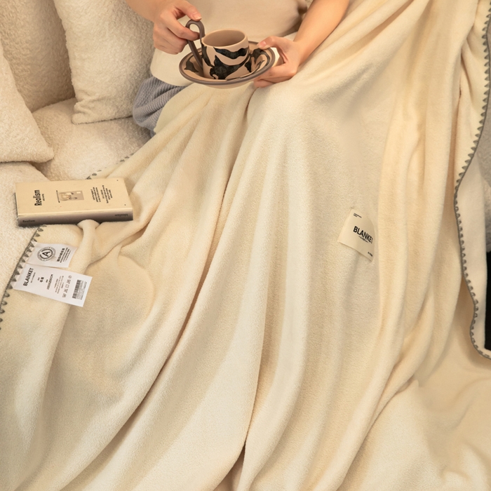 91家纺网 家纺一手货源 找家纺 艾佳 2025新款绵羊绒毛毯毯子 珍珠白