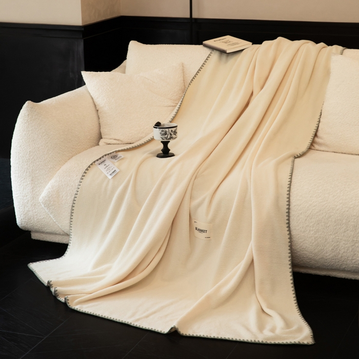 91家纺网 家纺一手货源 找家纺 艾佳 2025新款绵羊绒毛毯毯子 珍珠白