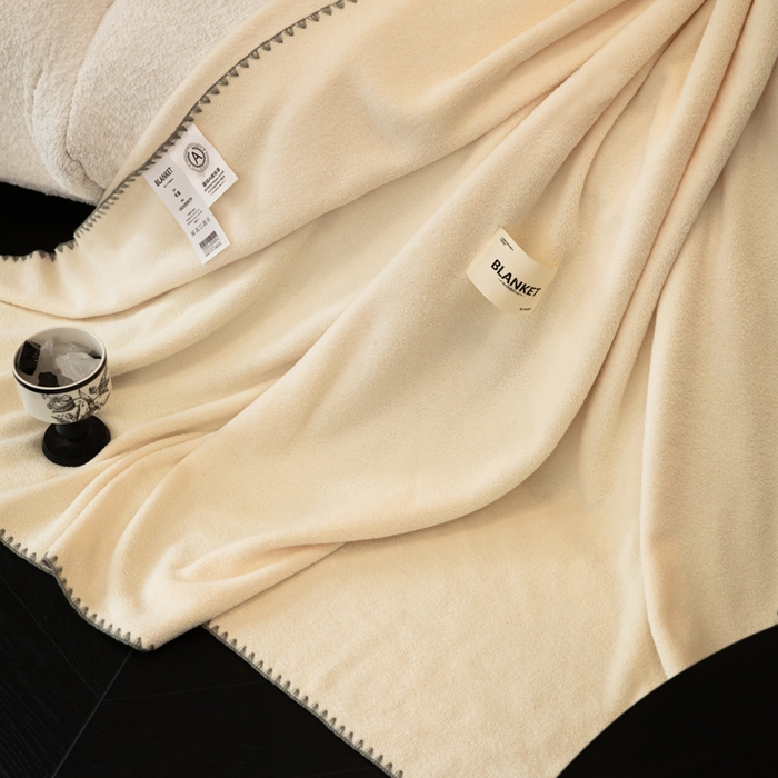 91家纺网 家纺一手货源 找家纺 艾佳 2025新款绵羊绒毛毯毯子 珍珠白