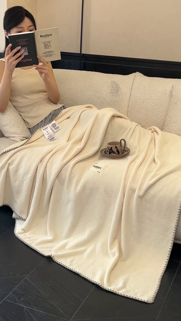 91家纺网 家纺一手货源 找家纺 艾佳 2025新款绵羊绒毛毯毯子 珍珠白