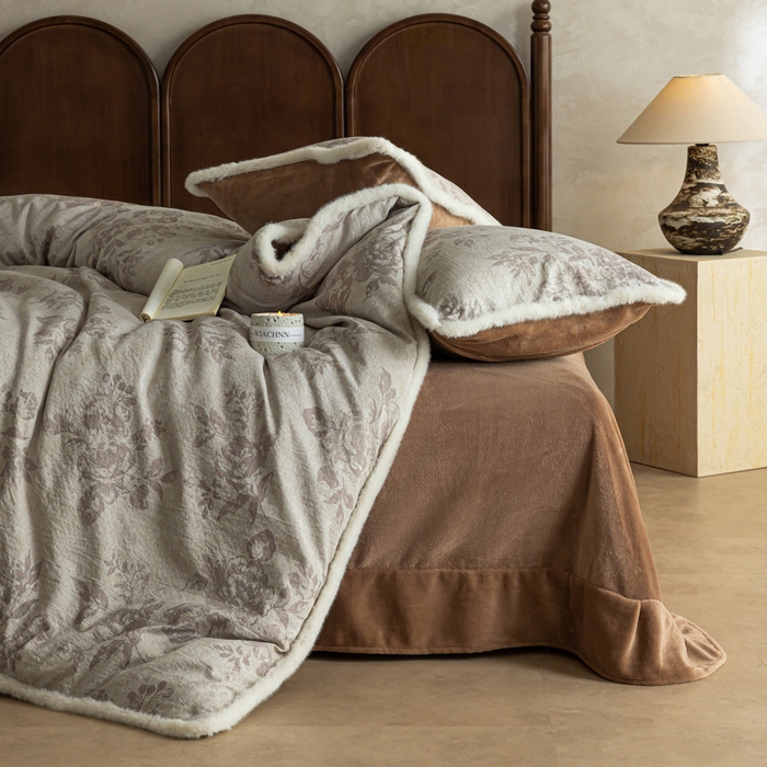 91家纺网 家纺一手货源 找家纺 迷尚家居 2025新款复古色织棉麻牛奶绒棉加绒四件套 风木槿咖-绒