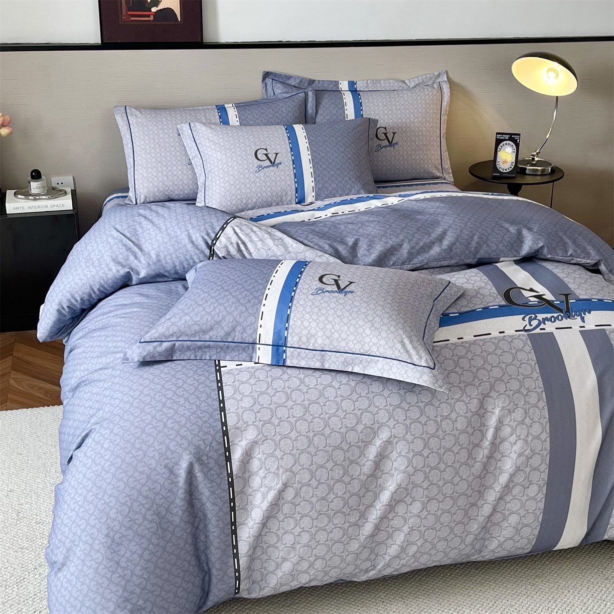 91家纺网 家纺一手货源 找家纺 曼秀琳 2025秋冬新款全棉磨毛印花四件套 思维-兰