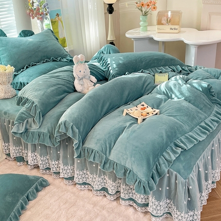 91家纺网 家纺一手货源 找家纺 【8斤重】2025新款秋冬加厚牛奶绒床裙款四件套法式浪漫蕾丝花边工艺-遇见系列 遇见-温绿