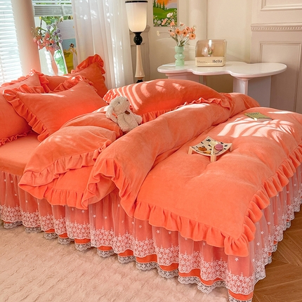 91家纺网 家纺一手货源 找家纺 总2 九诺家纺【8斤重】2025新款秋冬加厚牛奶绒床裙款四件套法式浪漫蕾丝花边工艺-遇见系列