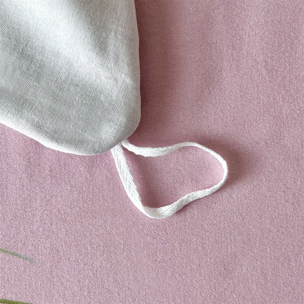 91家纺网 家纺一手货源 找家纺 曼秀琳 2025秋冬新款全棉磨毛印花四件套 岸芷汀兰-粉