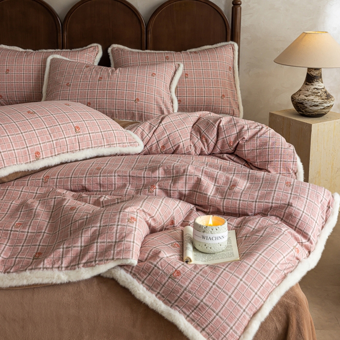 91家纺网 家纺一手货源 找家纺 迷尚家居 2025新款复古色织棉麻牛奶绒棉加绒四件套 秋恋红-绒