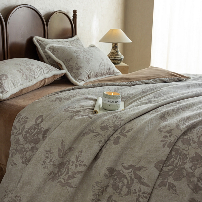 91家纺网 家纺一手货源 找家纺 迷尚家居 2025新款复古色织棉麻牛奶绒棉加绒四件套 风木槿咖-绒