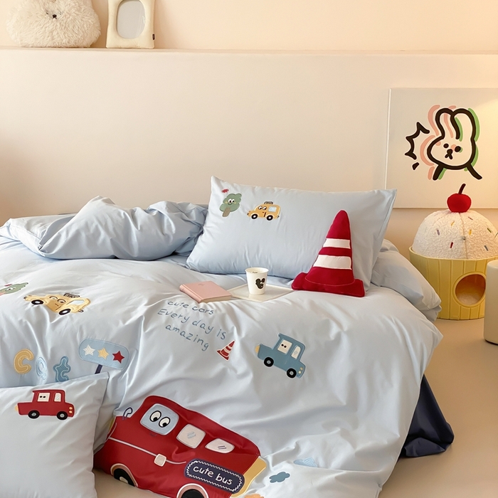 91家纺网 家纺一手货源 找家纺 （总）星野 2025新款40S水洗棉贴布绣四件套-汽车总动员