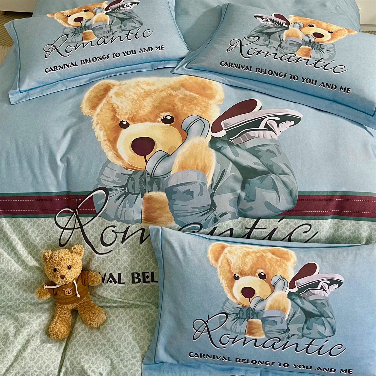 91家纺网 家纺一手货源 找家纺 曼秀琳 2025秋冬新款全棉磨毛印花四件套 你好朋友-兰