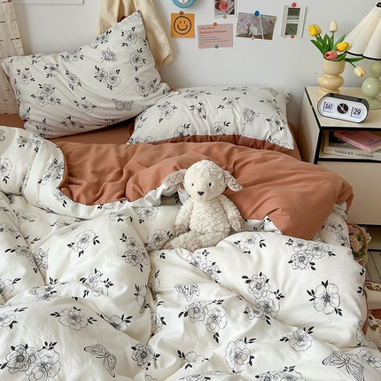 91家纺网 家纺一手货源 找家纺 （总）源莱 2025开学季小清新卡通时尚印花水洗双层纱四件套