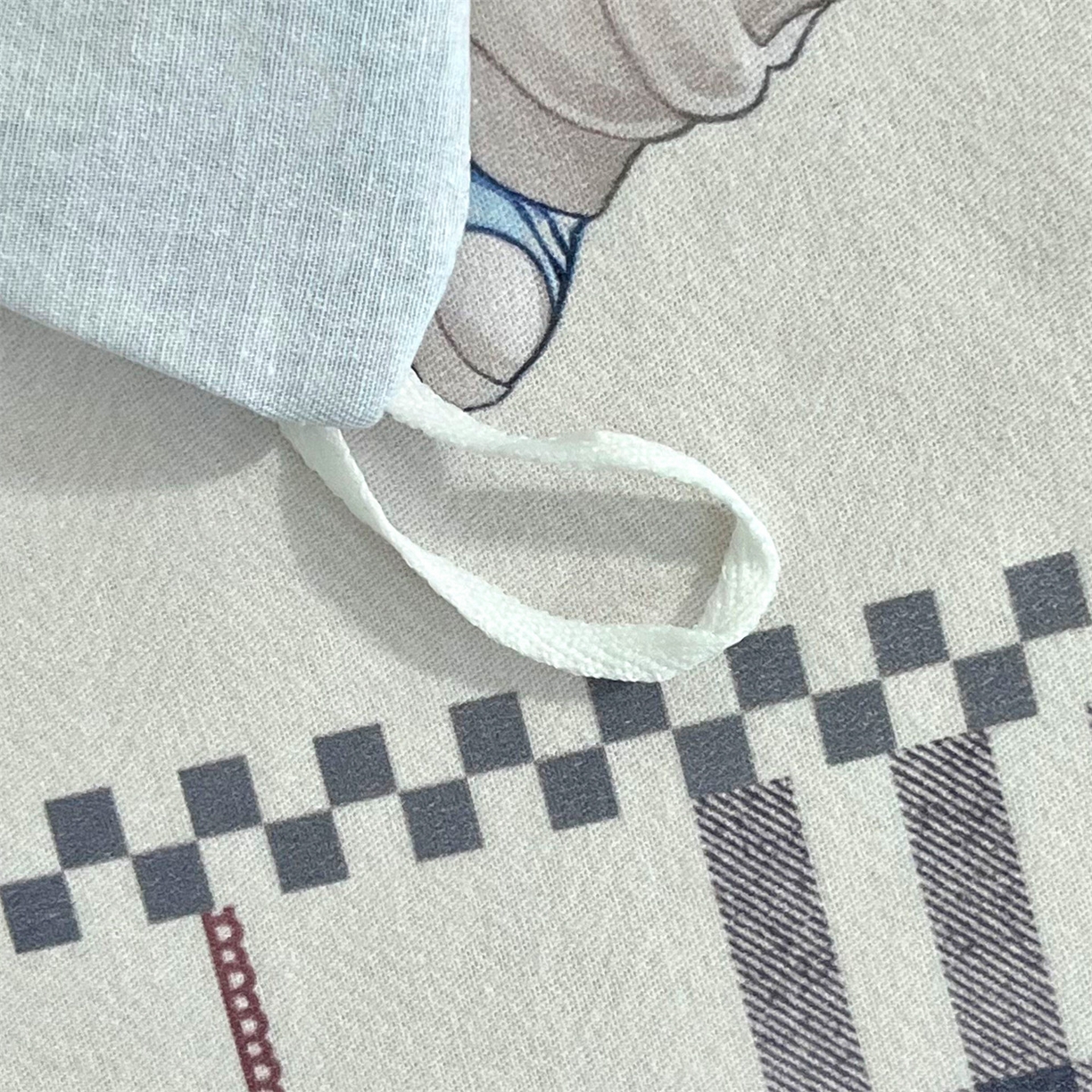 91家纺网 家纺一手货源 找家纺 曼秀琳 2025秋冬新款全棉磨毛印花四件套 巴克队长-兰