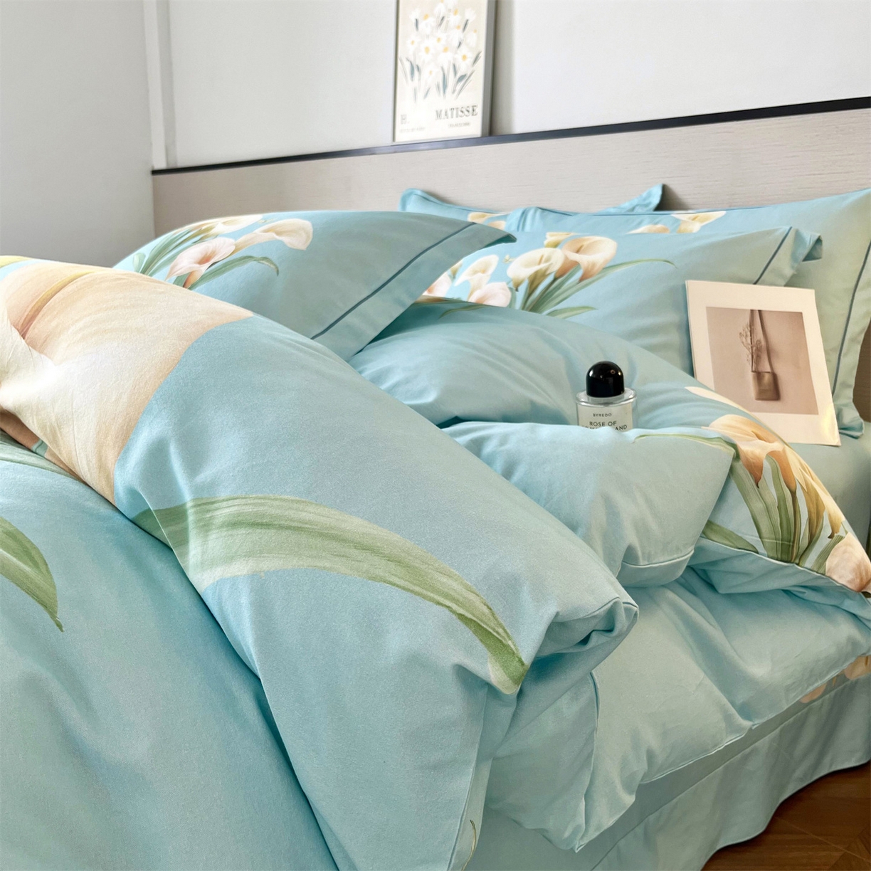 91家纺网 家纺一手货源 找家纺 曼秀琳 2025秋冬新款全棉磨毛印花四件套 清新俊逸-兰