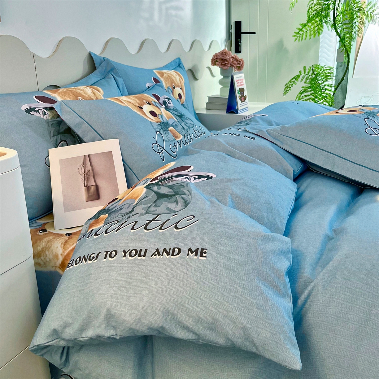 91家纺网 家纺一手货源 找家纺 曼秀琳 2025秋冬新款全棉磨毛印花四件套 你好朋友-兰