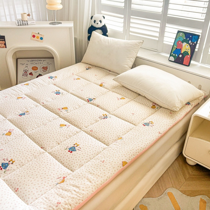 91家纺网 家纺一手货源 找家纺 魅图家纺 2025新款A类云朵棉印花棉花软床垫床褥子 玫瑰女孩