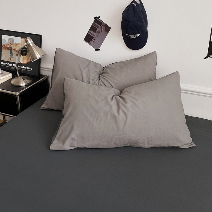 91家纺网 家纺一手货源 找家纺 梦卓家纺 2025爆款ins风超柔褶皱亲肤磨毛水洗棉四件套 深灰魅影