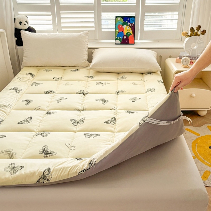 91家纺网 家纺一手货源 找家纺 魅图家纺 2025新款A类云朵棉印花棉花软床垫床褥子 蝶恋舞