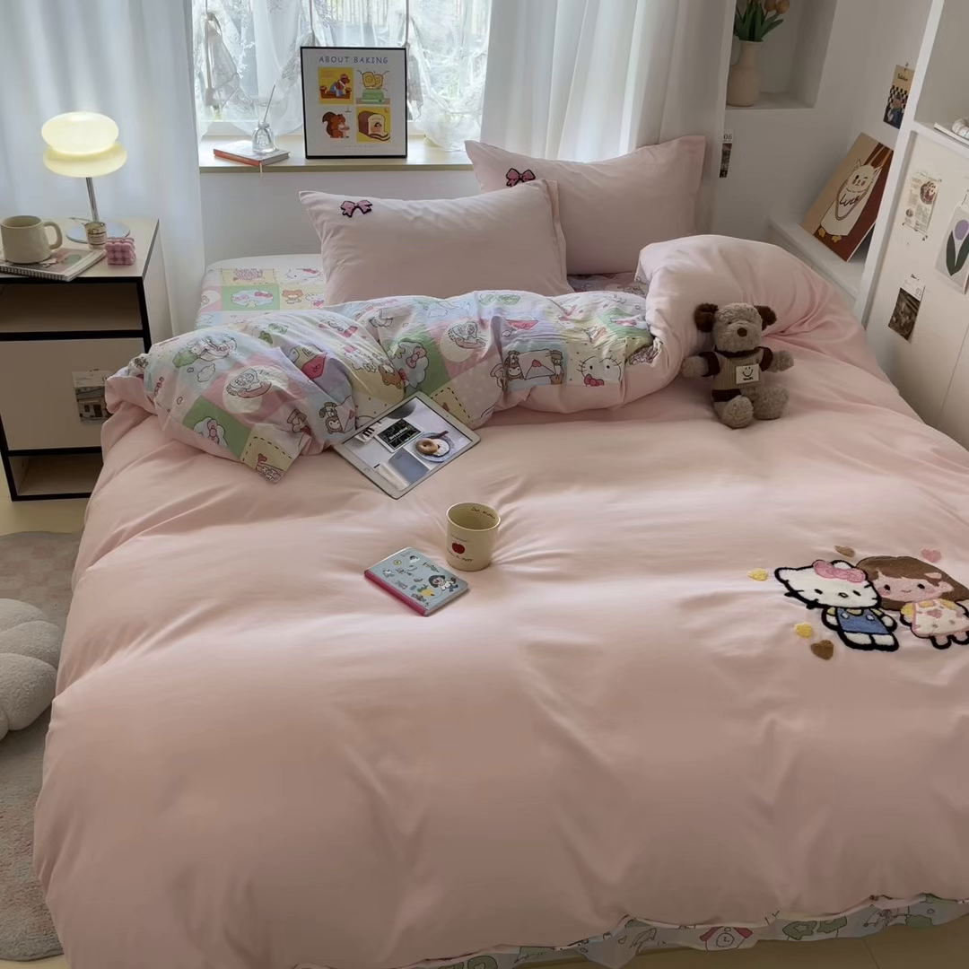 91家纺网 家纺一手货源 找家纺 （总）茉礼 2025新款高克重水洗云朵棉毛巾绣四件套学生季可爱卡通-况味