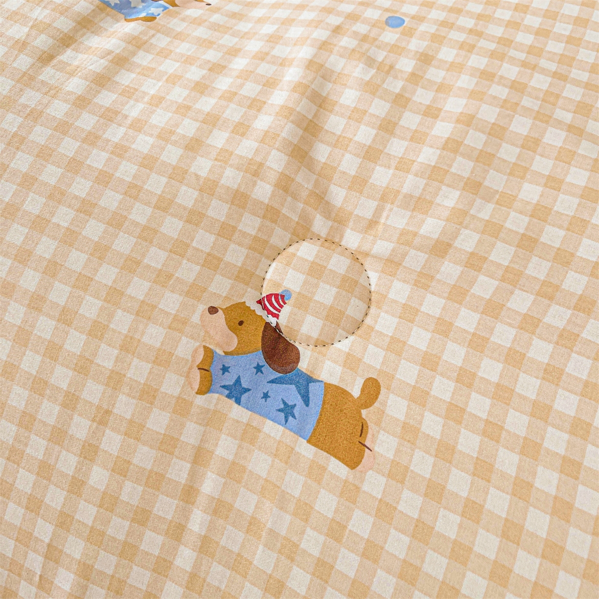 91家纺网 家纺一手货源 找家纺 小石头家纺 2025新款A类全棉纯棉印花豆豆绒大豆被冬被春秋被被子被芯 腊肠狗