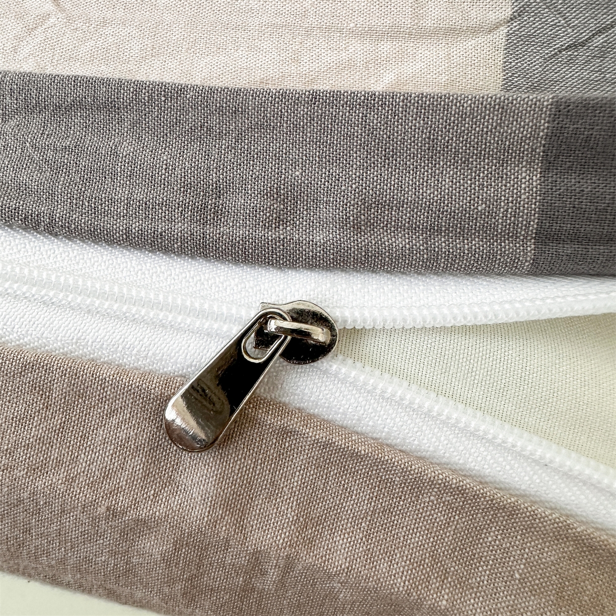 91家纺网 家纺一手货源 找家纺 凌云家纺 2025新款A类可拆洗全棉大豆被子全棉纯棉单人学生宿舍加厚保暖冬被春秋被芯棉被 临风-卡