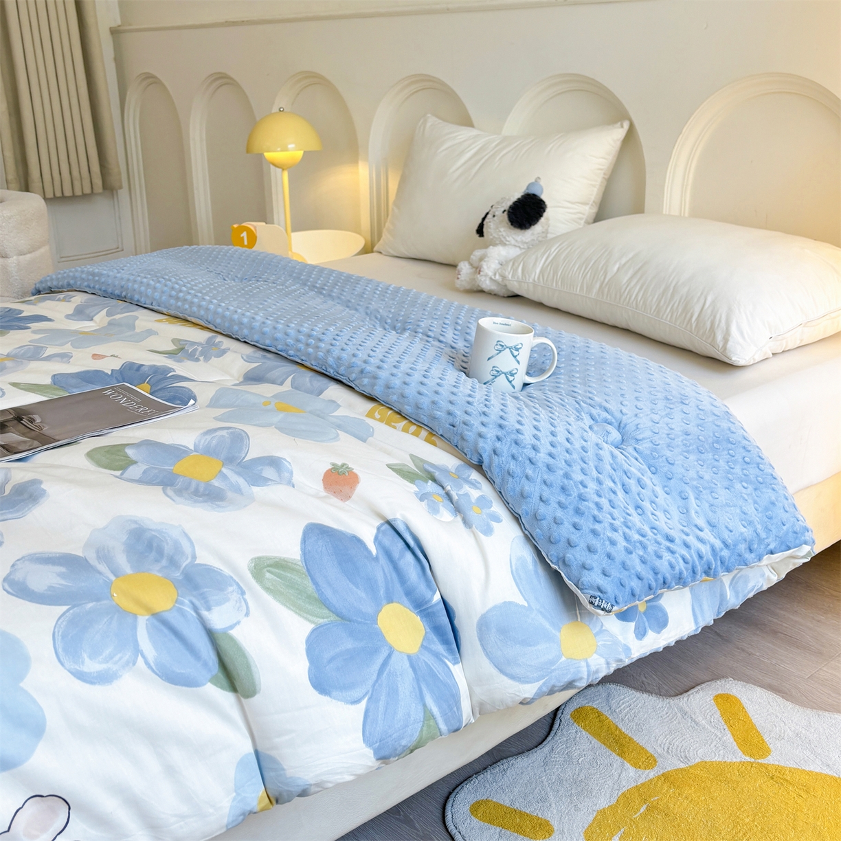 91家纺网 家纺一手货源 找家纺 小石头家纺 2025新款A类全棉纯棉印花豆豆绒大豆被冬被春秋被被子被芯 蓝色花海