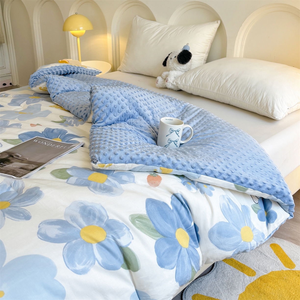 91家纺网 家纺一手货源 找家纺 小石头家纺 2025新款A类全棉纯棉印花豆豆绒大豆被冬被春秋被被子被芯 蓝色花海