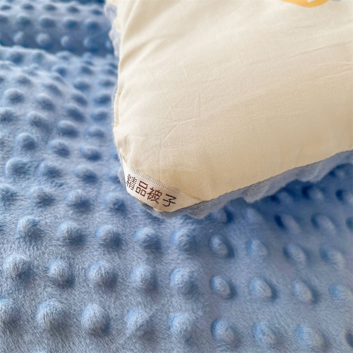 91家纺网 家纺一手货源 找家纺 小石头家纺 2025新款A类全棉纯棉印花豆豆绒大豆被冬被春秋被被子被芯 俏皮布布