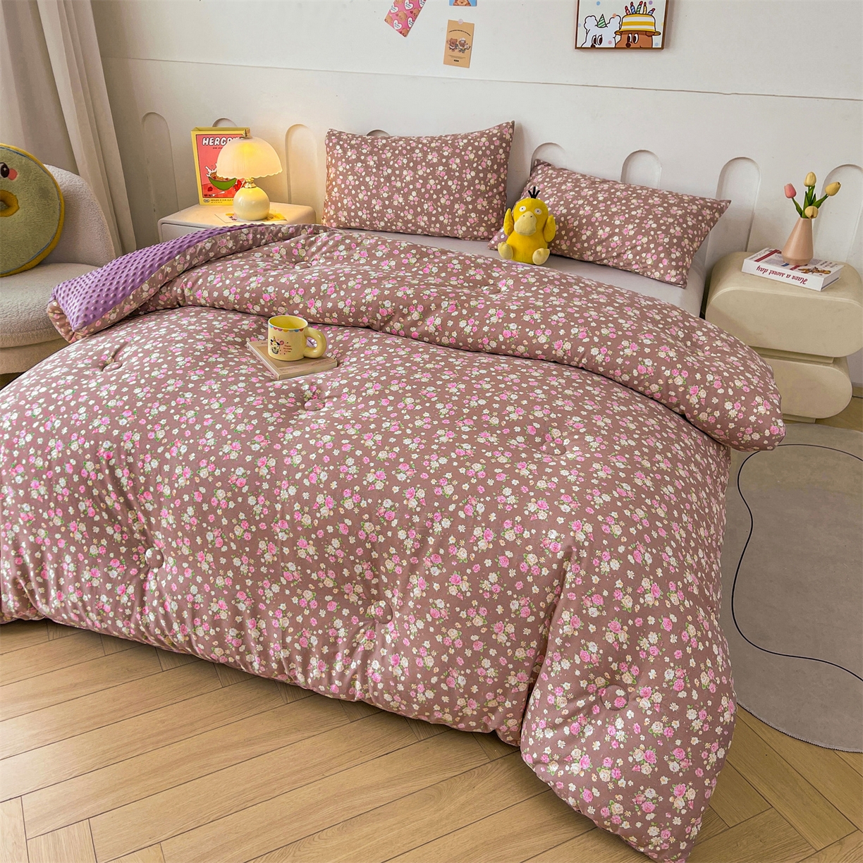 91家纺网 家纺一手货源 找家纺 小石头家纺 2025新款A类全棉纯棉印花豆豆绒大豆被冬被春秋被被子被芯 群芳争艳