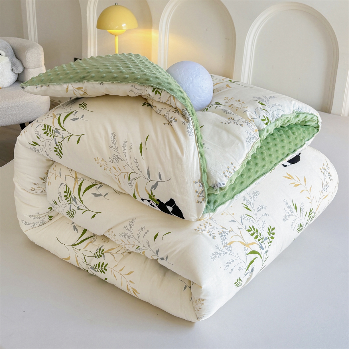 91家纺网 家纺一手货源 找家纺 小石头家纺 2025新款A类全棉纯棉印花豆豆绒大豆被冬被春秋被被子被芯 熊猫乐园