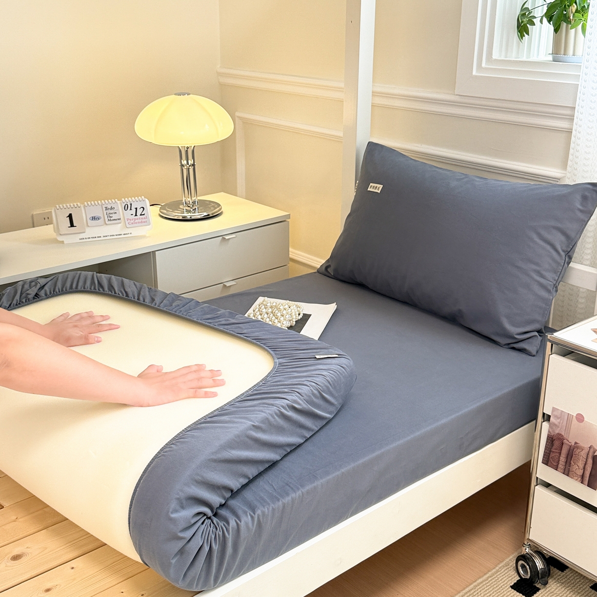 91家纺网 家纺一手货源 找家纺 （总）眠博士 2025新款纯色全棉纯棉磨毛学生床床笠单品床笠床笠单件