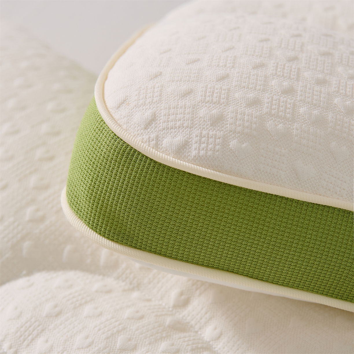 91家纺网 家纺一手货源 找家纺 （总）大熊枕芯 2025新款亲肤舒适云柔针织亲子护颈枕枕头枕芯