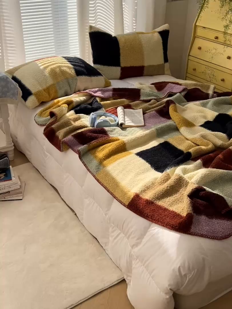 91家纺网 家纺一手货源 找家纺 舒隅家纺 A类高级感半边绒三角针毛毯毯子 棋盘格-粉