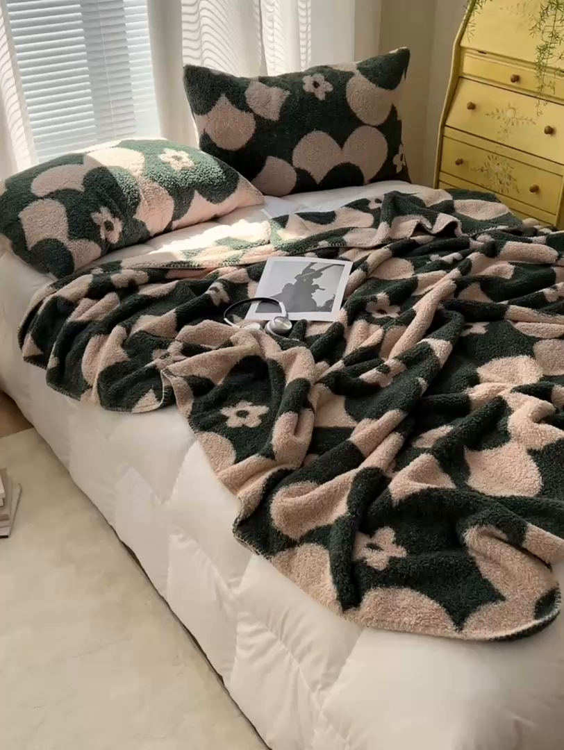 91家纺网 家纺一手货源 找家纺 舒隅家纺 A类高级感半边绒三角针毛毯毯子 花墙