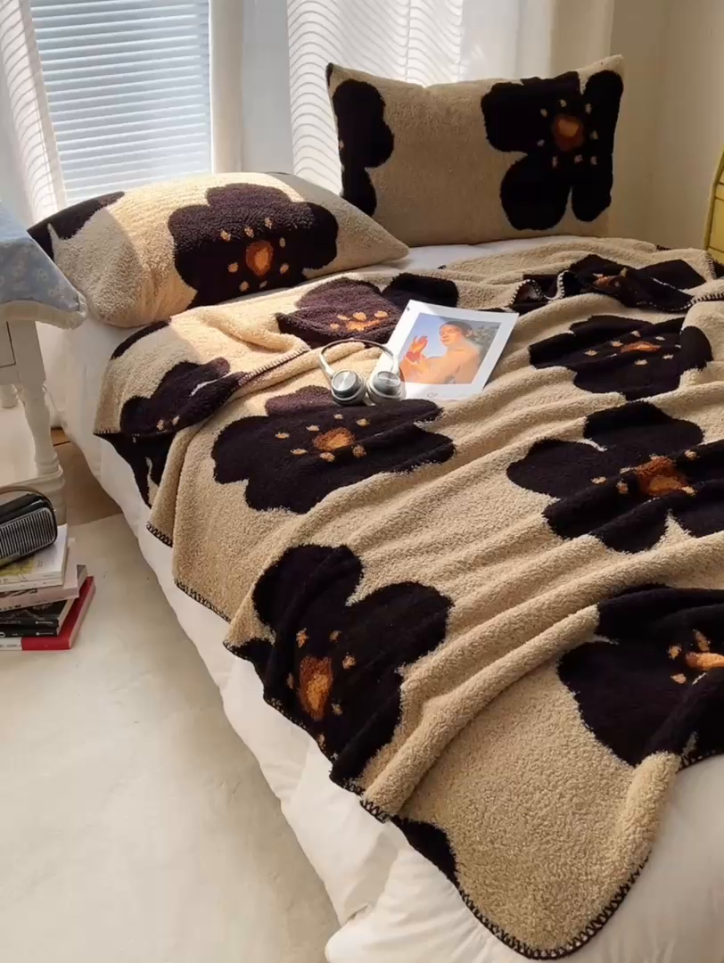 91家纺网 家纺一手货源 找家纺 舒隅家纺 A类高级感半边绒三角针毛毯毯子 太阳花