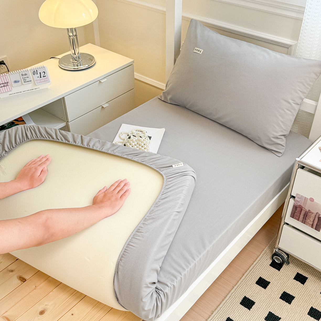 91家纺网 家纺一手货源 找家纺 眠博士 2025新款纯色全棉纯棉磨毛学生床床笠单品床笠床笠单件 磨毛床笠-陶瓷浅灰