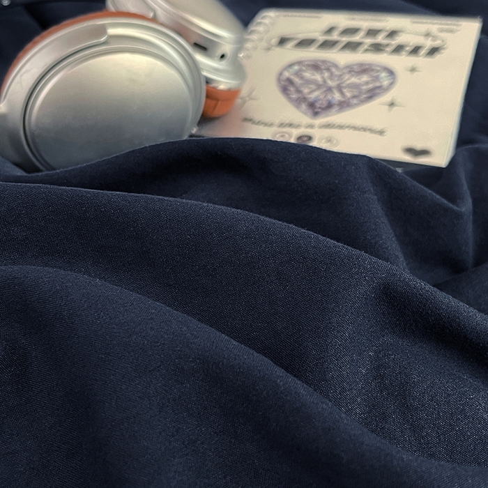 91家纺网 家纺一手货源 找家纺 梦卓家纺 2025新款学生宿舍上下铺纯色水洗棉三件套 宝石蓝